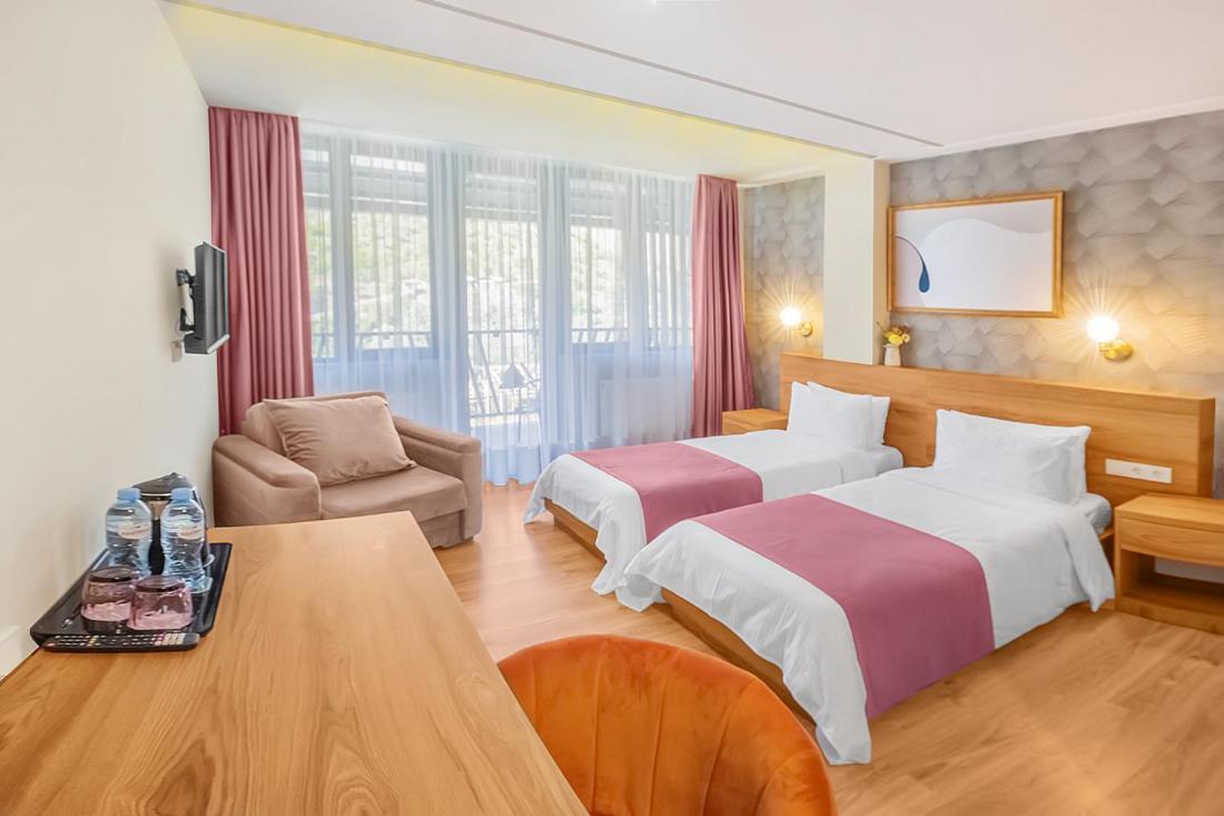 Solo Grand Boshuri Hotel Wellness Resort Qvemo Boshuri Kültér fotó